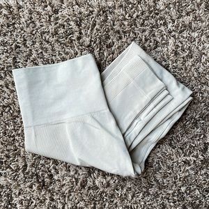 Cream SETactive leggings - barely worn